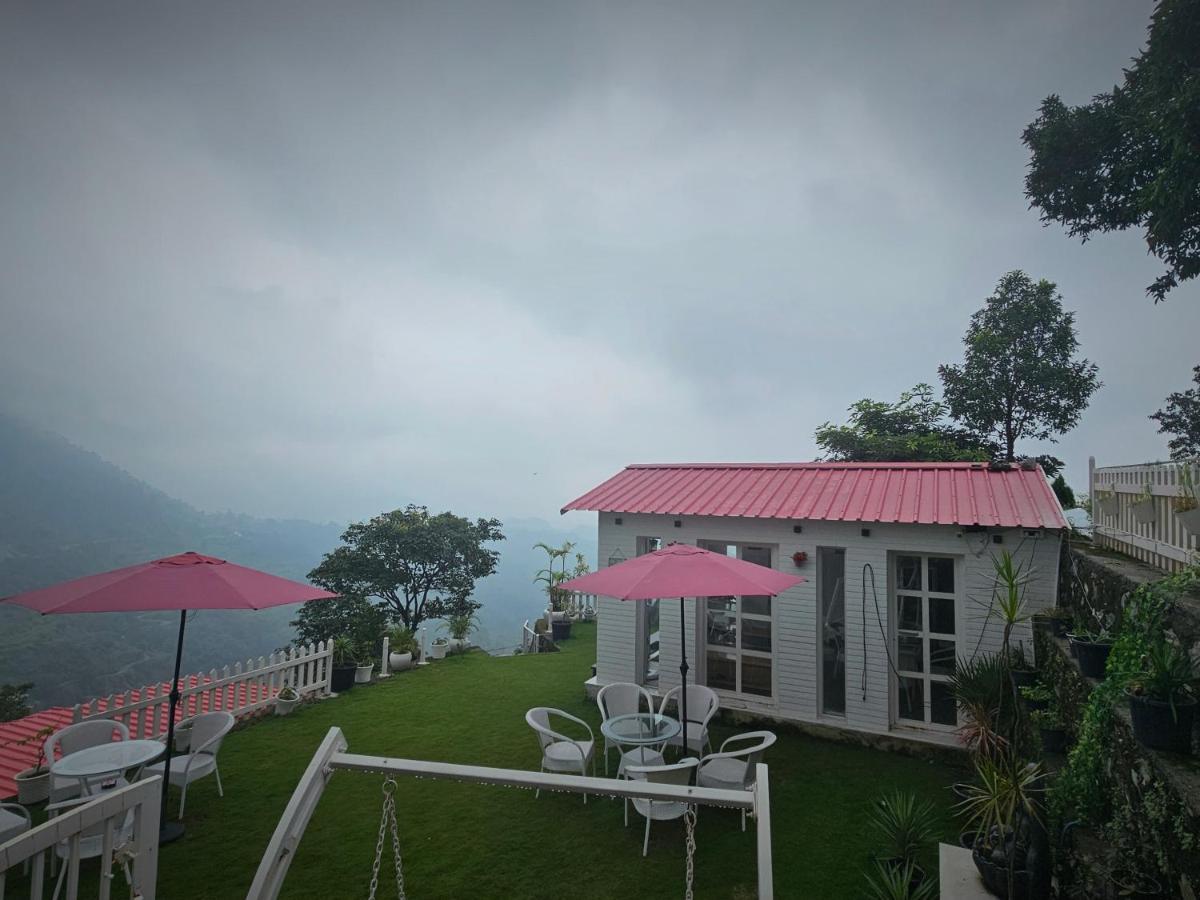 Hotel The Bohemian Casa Dehradun Esterno foto