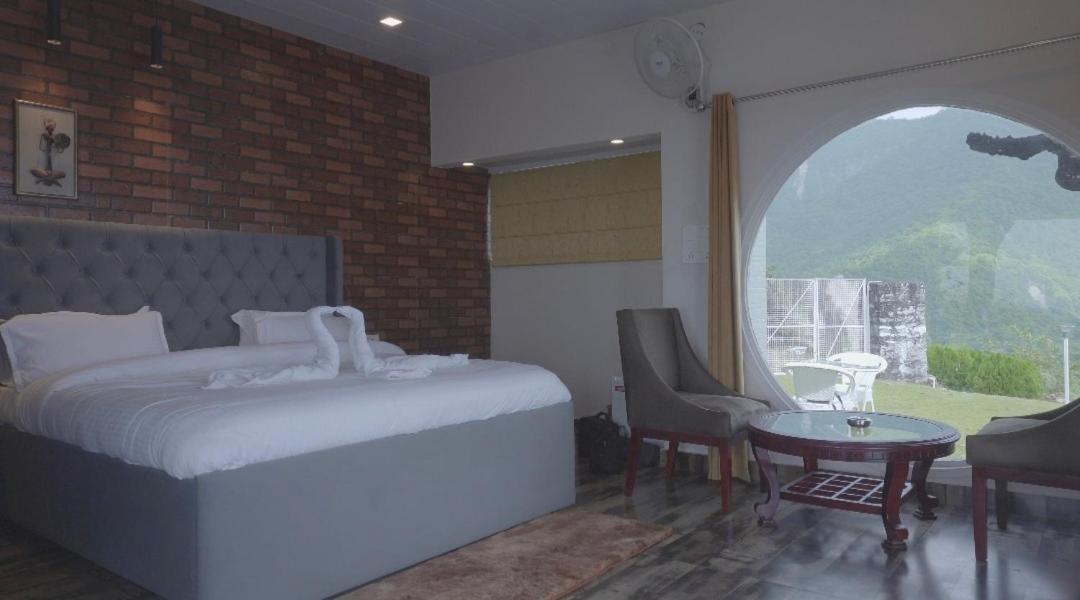 Hotel The Bohemian Casa Dehradun Esterno foto